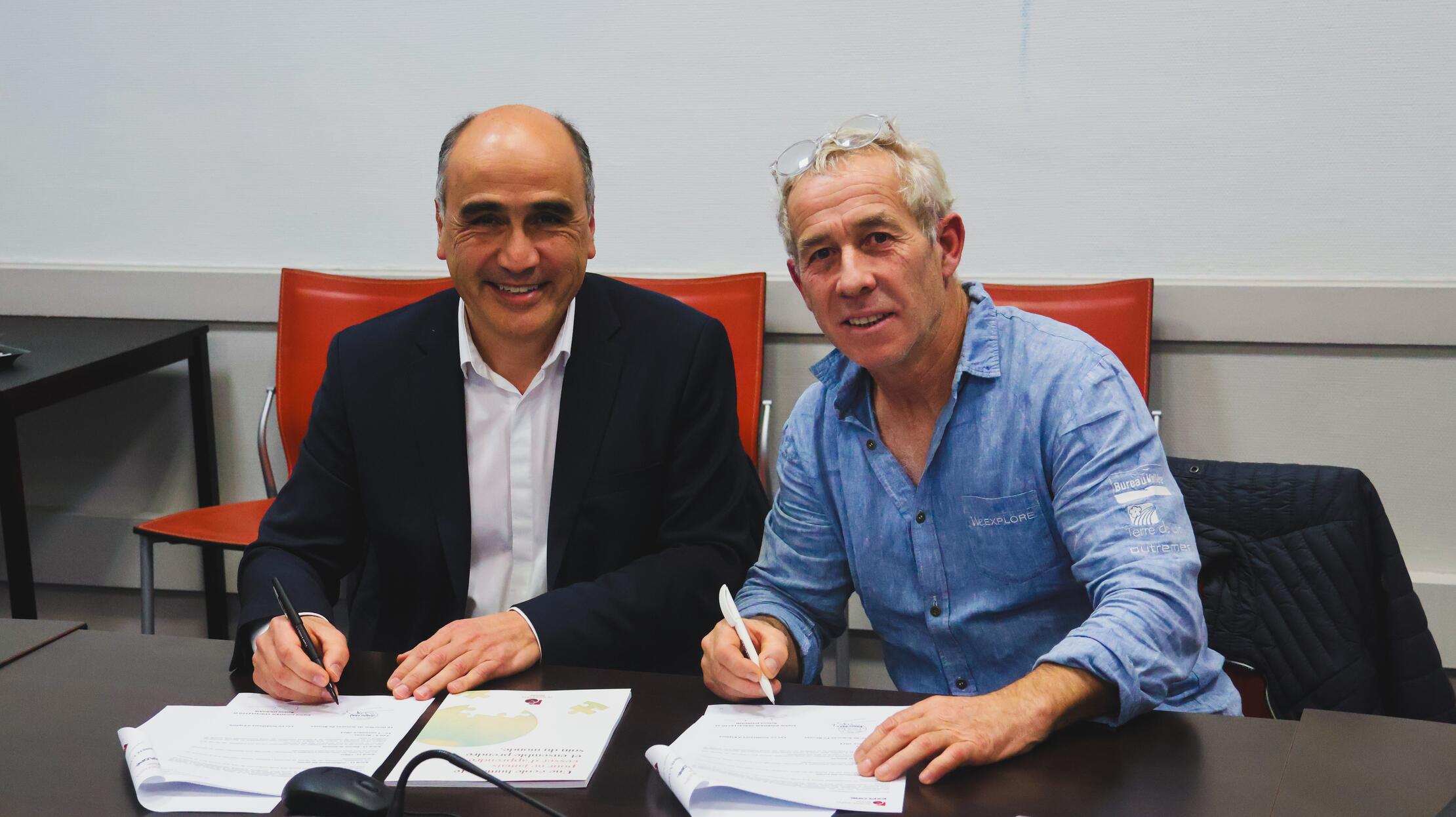 Sciences Po Rennes et Explore signent une convention de partenariat.